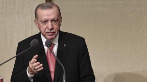 Cumhurbaşkanı Erdoğan'dan muhtarlara tatlı serzenişi: Trileçeleri niye yemediniz?