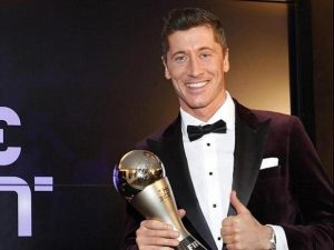 FIFA Yılın Futbolcusu ödülünün sahibi Robert Lewandowski oldu