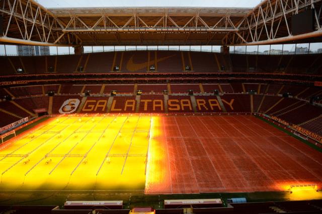 Galatasaray-Trabzonspor maçı oynanacak mı? Sarı-Kırmızılı kulüpten açıklama geldi