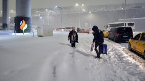 İBB Başkanı İmamoğlu, 3 ilçe sayıp "Kar kalınlığı 1 metreye ulaştı" diyerek uyardı