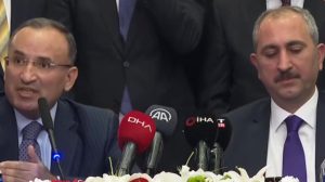 Son Dakika! Adalet Bakanı Bekir Bozdağ, görevini Abdulhamit Gül'den devraldı: Sayın Bakanımızın bıraktığı yerden devam edeceğiz