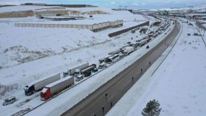 Son Dakika! TAG Otoyolu'nun Gaziantep yönü kar yağışı nedeniyle ulaşıma kapandı