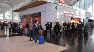 Uçuşların durunca yolcular İstanbul Havalimanı'nda kalmak zorunda kaldı